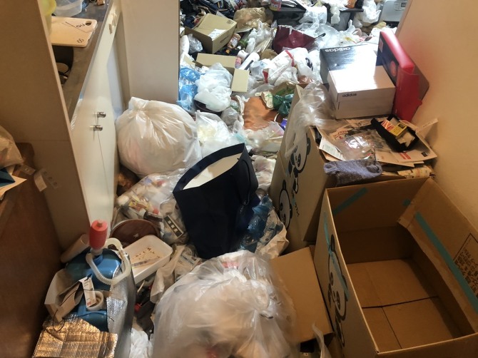 ゴミ屋敷片付け